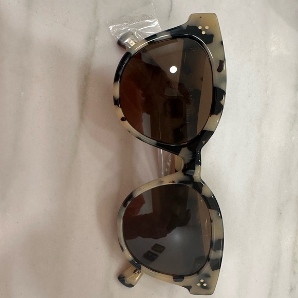 RAEN Brown Cat-Eye Sunglasses Retro-Inspired Design - Picture 4 of 5